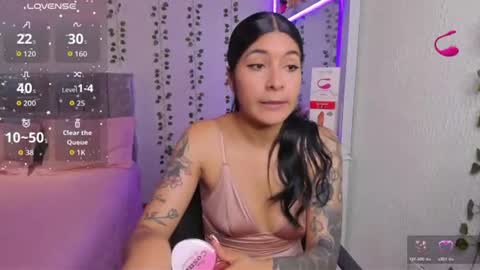 Niki online show from 07/26/26, 07:54