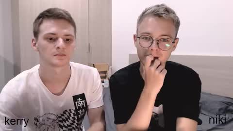 Snapshot of nikikerry_cum_ chatting on 10/17/25, 12:41 nikikerry_cum_ online show from 10/17/25, 12:41