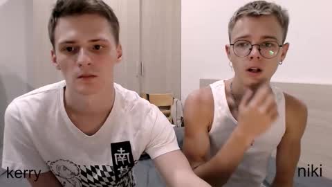 Snapshot of nikikerry_cum_ chatting on 10/19/25, 02:18 nikikerry_cum_ online show from 10/19/25, 02:18