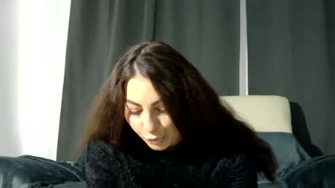 Snapshot of nikiluch chatting on 10/27/25, 07:12 nikiluch online show from 10/27/25, 07:12