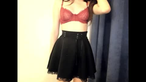 Snapshot of nikiololli666 chatting on 09/15/25, 08:20 nikiololli666 online show from 09/15/25, 08:20