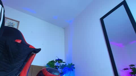 Nikkenyx online show from 06/18/26, 09:47