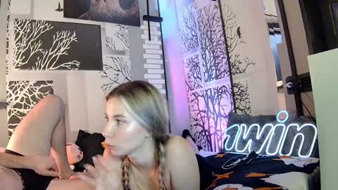 nikki7377 online show from 12/21/24, 09:12