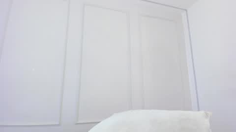 NIkki Angel online show from 12/21/24, 12:09