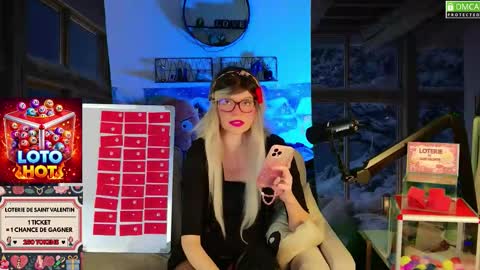 Kitty Chatte online show from 02/05/26, 09:19