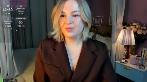 Nikki online show from 11/10/25, 01:04