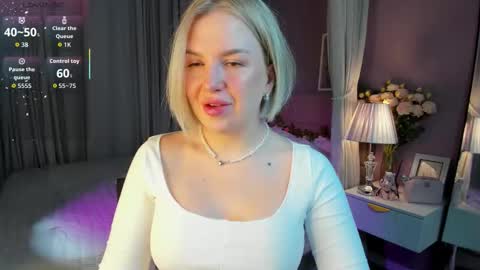 Nikki online show from 11/25/25, 01:05