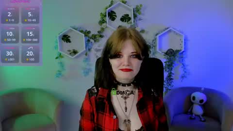 nikki_kiss_ online show from 07/06/26, 08:33