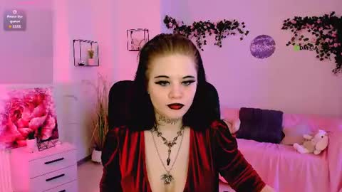 nikki_kiss_ online show from 07/08/26, 08:41