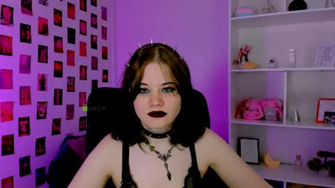 nikki_kiss_ online show from 07/23/26, 08:45