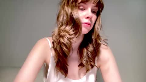 Snapshot of nikki_mi chatting on 11/16/25, 09:48 Nikki online show from 11/16/25, 09:48