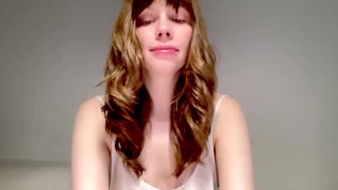 Snapshot of nikki_mi chatting on 11/21/25, 10:14 Nikki online show from 11/21/25, 10:14