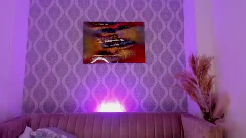 Snapshot of nikki_rousmel chatting on 06/01/26, 03:52 Nicole online show from 06/01/26, 03:52