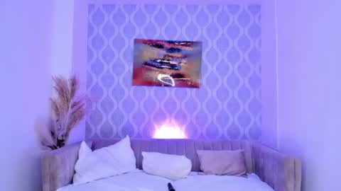 Snapshot of nikki_rousmel chatting on 06/11/26, 04:21 Nicole online show from 06/11/26, 04:21