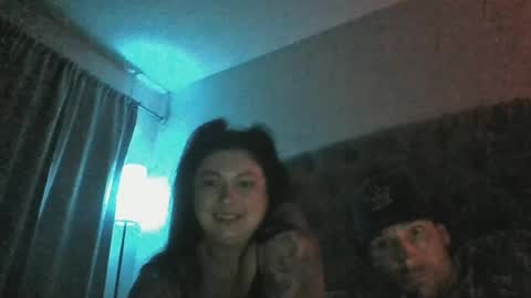 Snapshot of nikkiandzachy96 chatting on 08/01/26, 06:01 zachyandnicoley online show from 08/01/26, 06:01