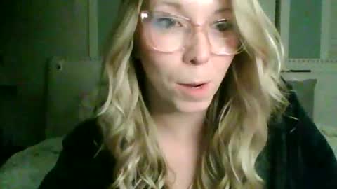 Snapshot of nikkib653466 chatting on 02/03/26, 02:53 nikkib653466 online show from 02/03/26, 02:53