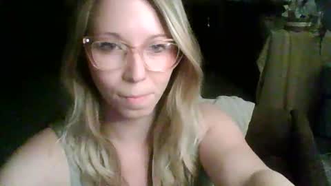 Snapshot of nikkib653466 chatting on 03/27/26, 11:59 nikkib653466 online show from 03/27/26, 11:59