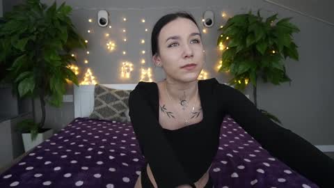 Nikki online show from 01/15/25, 02:13