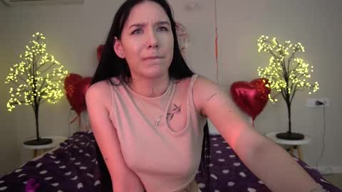 Nikki online show from 02/17/25, 05:43
