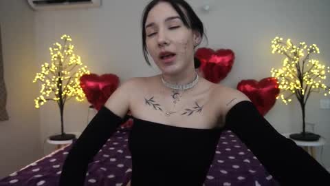 Nikki online show from 02/26/25, 02:14