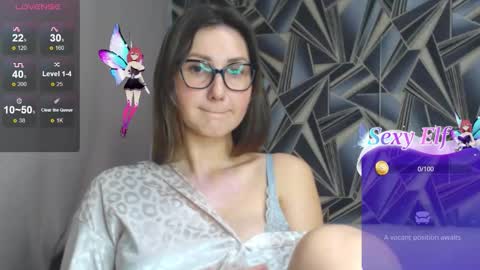 Snapshot of nikkikiss___ chatting on 02/09/26, 12:36 nikkikiss___ online show from 02/09/26, 12:36