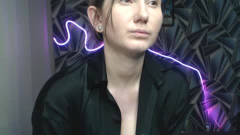 Snapshot of nikkikiss___ chatting on 04/09/26, 06:35 nikkikiss___ online show from 04/09/26, 06:35