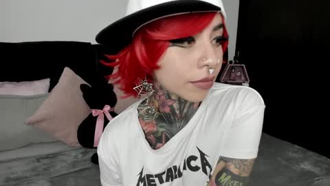 Nikki Ramone   online show from 12/20/24, 09:11
