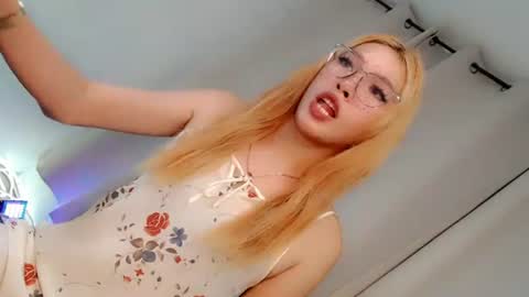 nikkita_hudson online show from 07/10/26, 06:54