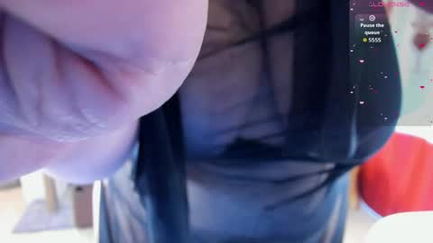 Snapshot of nikkithorn4u chatting on 04/17/26, 12:02 Veronica online show from 04/17/26, 12:02