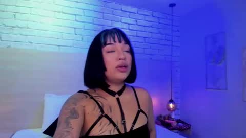 Nikky Dean online show from 09/12/25, 03:17