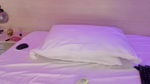 Nikky Dean online show from 10/18/25, 04:37