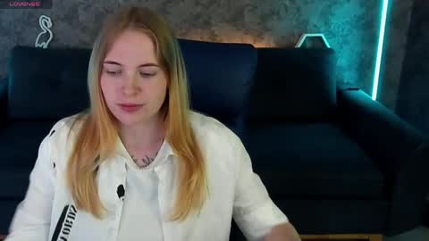 Snapshot of nikkyreyyy chatting on 05/16/26, 05:48 nikkyreyyy online show from 05/16/26, 05:48
