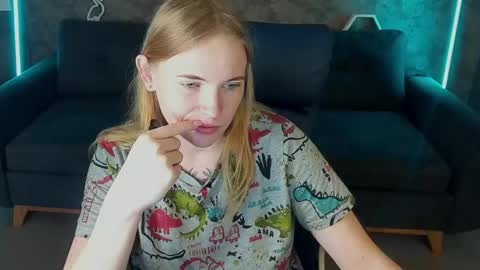 Snapshot of nikkyreyyy chatting on 05/22/26, 05:47 nikkyreyyy online show from 05/22/26, 05:47