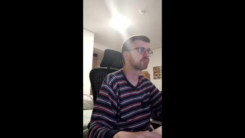 Snapshot of niklatus3987 chatting on 05/12/26, 07:00 niklatus3987 online show from 05/12/26, 07:00