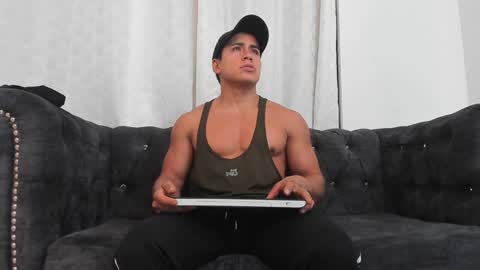 Snapshot of niklause_froid chatting on 02/08/25, 12:28 niklause_froid online show from 02/08/25, 12:28