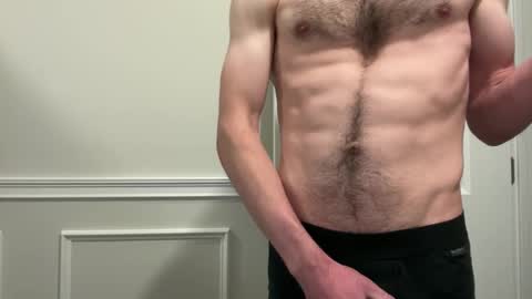 Snapshot of niko9inches chatting on 10/28/25, 07:05 niko9inches online show from 10/28/25, 07:05