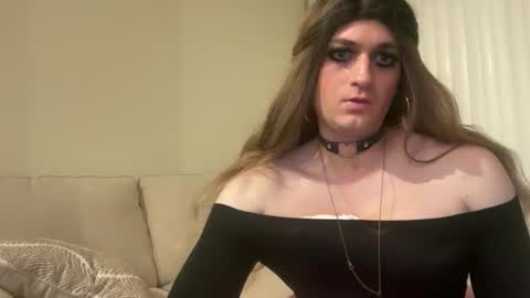 Nichole online show from 11/11/25, 09:42