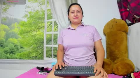 Snapshot of nikol32__ chatting on 04/04/26, 10:57 dayan online show from 04/04/26, 10:57