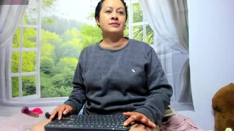 Snapshot of nikol32__ chatting on 06/01/26, 11:12 dayan online show from 06/01/26, 11:12