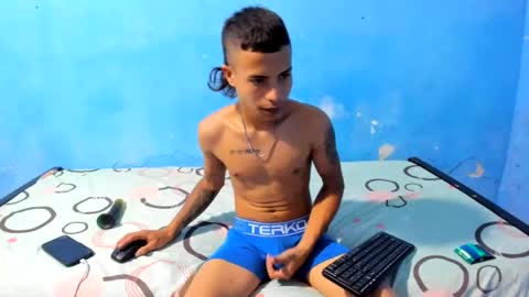 Snapshot of nikol_couple chatting on 06/29/26, 05:35 nikol_couple online show from 06/29/26, 05:35