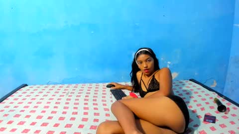 Snapshot of nikol_couple chatting on 07/04/26, 05:30 nikol_couple online show from 07/04/26, 05:30