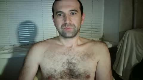 Snapshot of nikolas_vaz chatting on 10/23/25, 08:07 nikolas_vaz online show from 10/23/25, 08:07