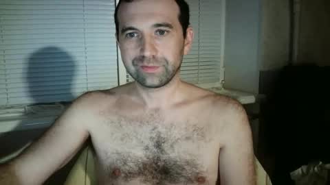 Snapshot of nikolas_vaz chatting on 11/15/25, 09:21 nikolas_vaz online show from 11/15/25, 09:21