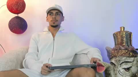    online show from 06/18/26, 06:56