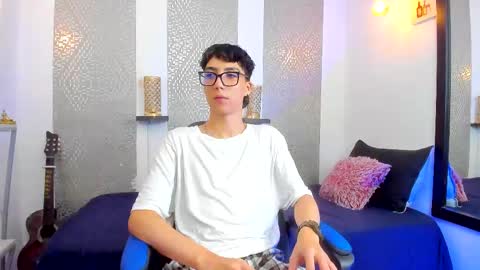   online show from 02/09/25, 07:05