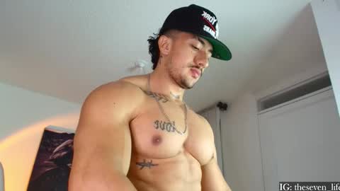 Snapshot of nikolaylisin chatting on 10/03/25, 06:21 Niko online show from 10/03/25, 06:21