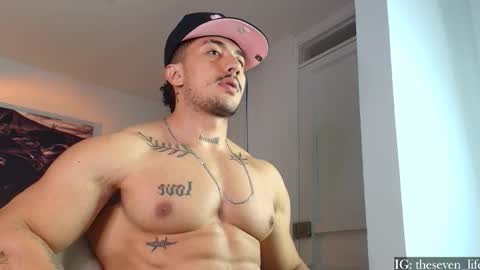 Snapshot of nikolaylisin chatting on 10/06/25, 05:38 Niko online show from 10/06/25, 05:38