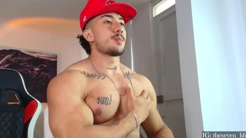 Snapshot of nikolaylisin chatting on 10/18/25, 08:31 Niko online show from 10/18/25, 08:31