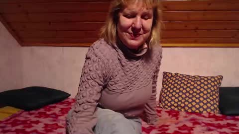 Nikole1 online show from 12/15/24, 03:09
