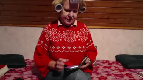 Nikole1 online show from 12/31/24, 05:18